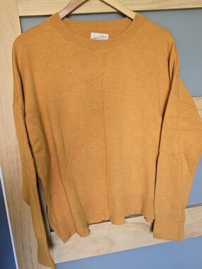 Crewneck Sweater in Mustard Yellow~Fall Aesthetic